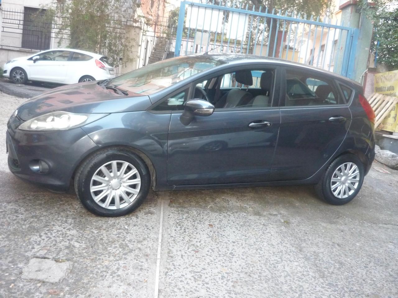 Ford Fiesta 1.4 5 porte Bz.- GPL Titanium