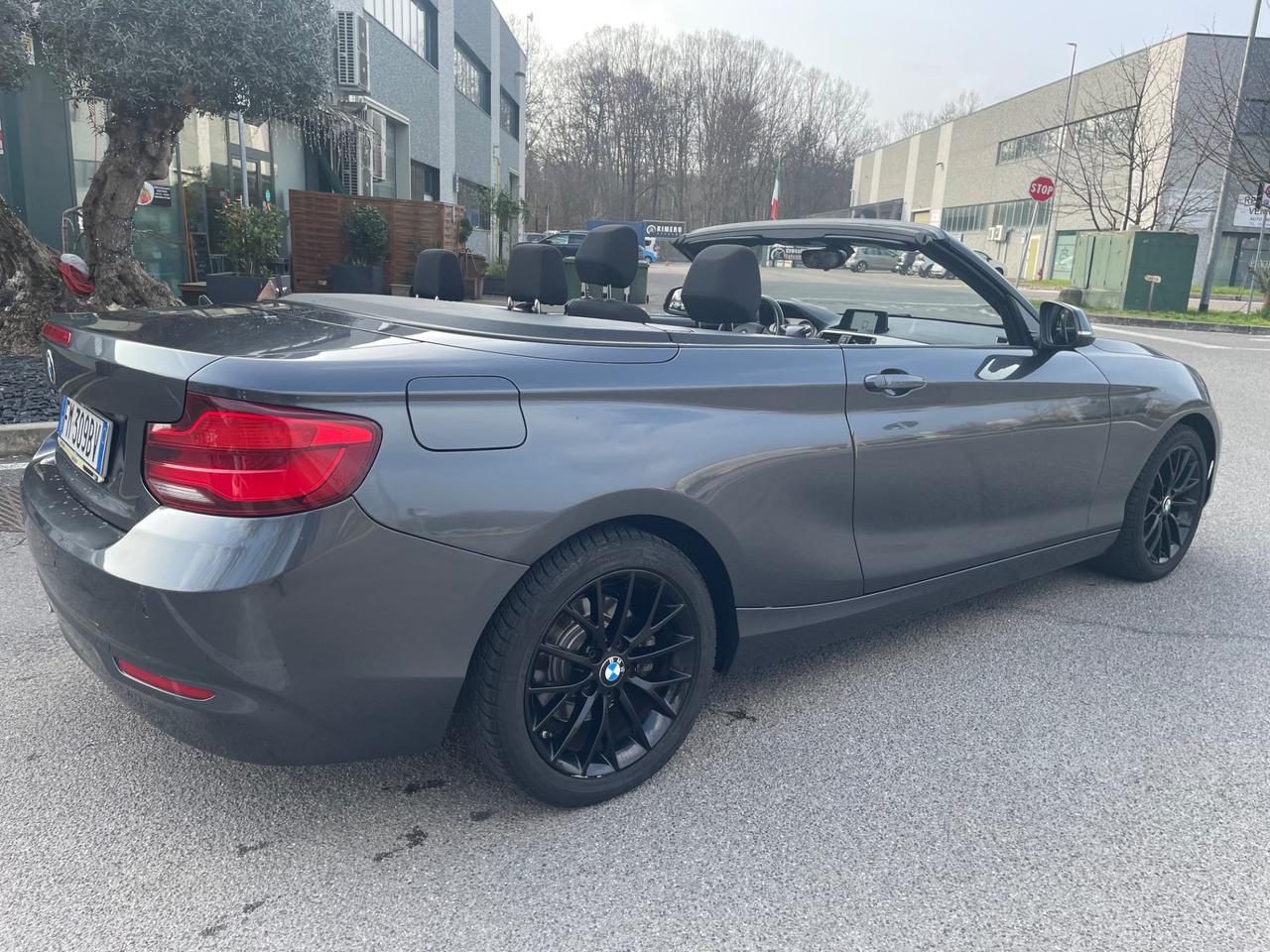 Bmw 220 220i Cabrio*Automatik*Navi*Tutti Taglindi BMW*