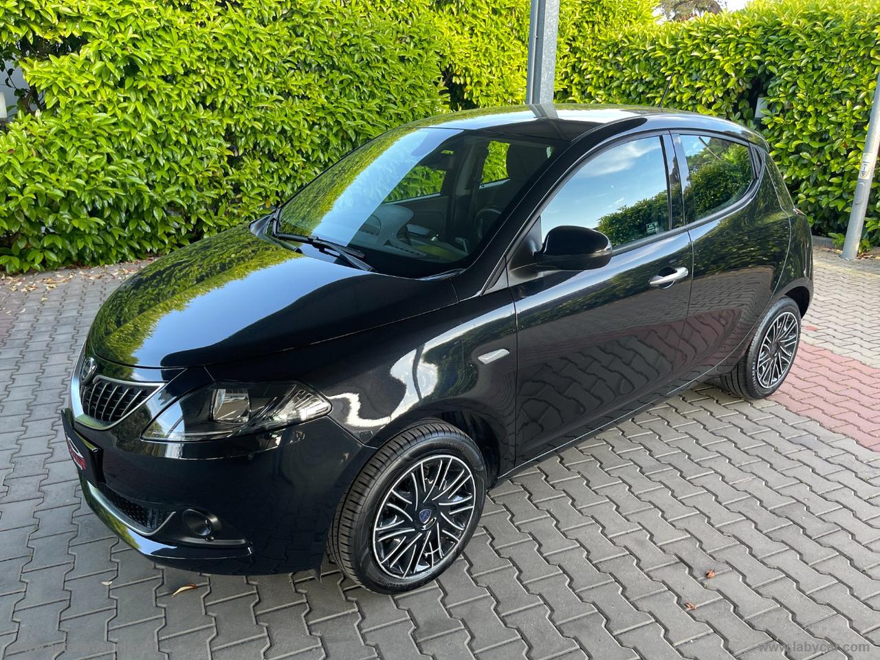 LANCIA Ypsilon 1.0 FireFly 5p.S&S Hyb. Eco Gold