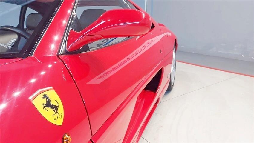 Ferrari F355 berlinetta