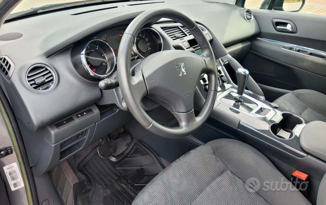 Peugeot 3008 1.6 e-HDi 112CV cambio robotizzato S.&S. Business