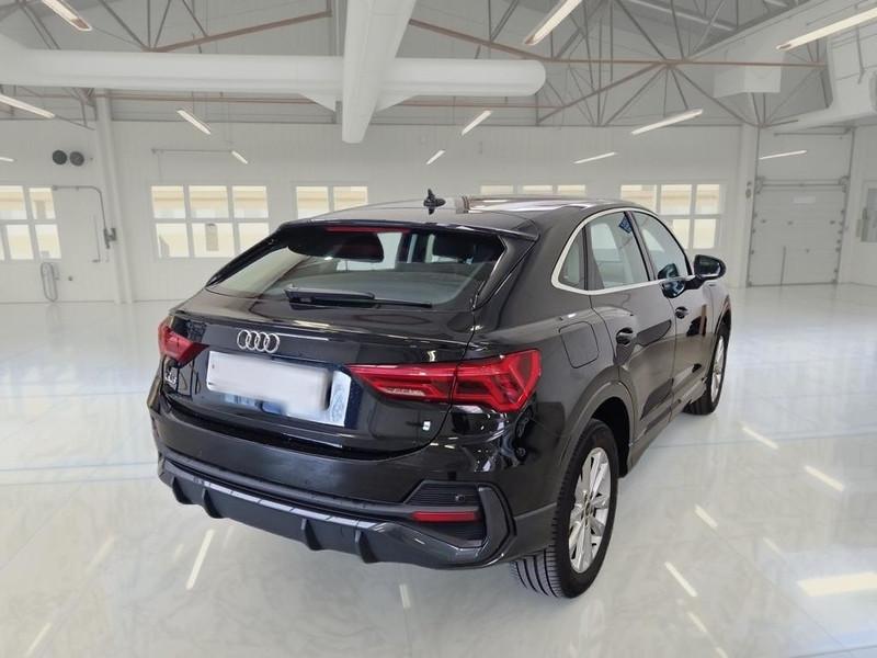 AUDI Q3 SPORTBACK 45 TFSI e S tronic Business Plus