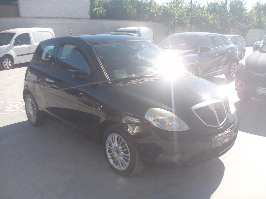 Lancia Ypsilon 1.3 MJT 75 CV Oro - 2010
