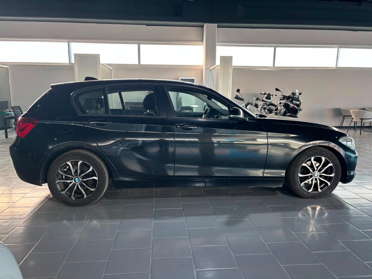 Bmw 116 116d 5p. Urban