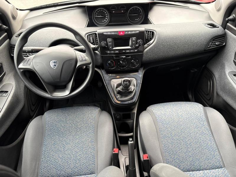 Lancia Ypsilon 1.0 firefly hybrid Gold s&s 70cv ADATTA NEOPATENTATI