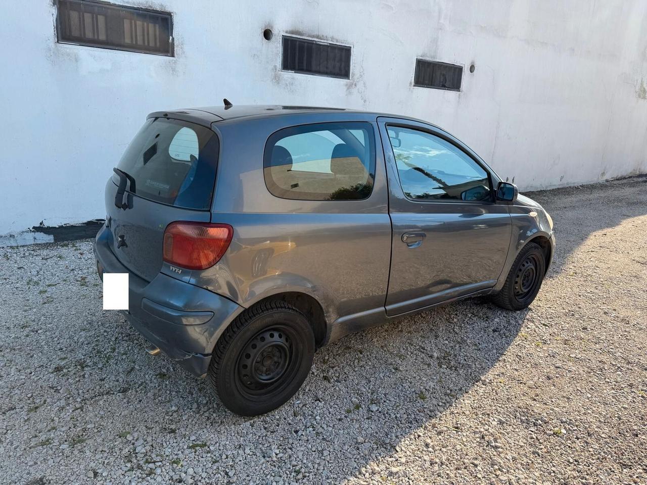 Toyota Yaris 1.0i 16V cat 3 porte Sol-03/2005