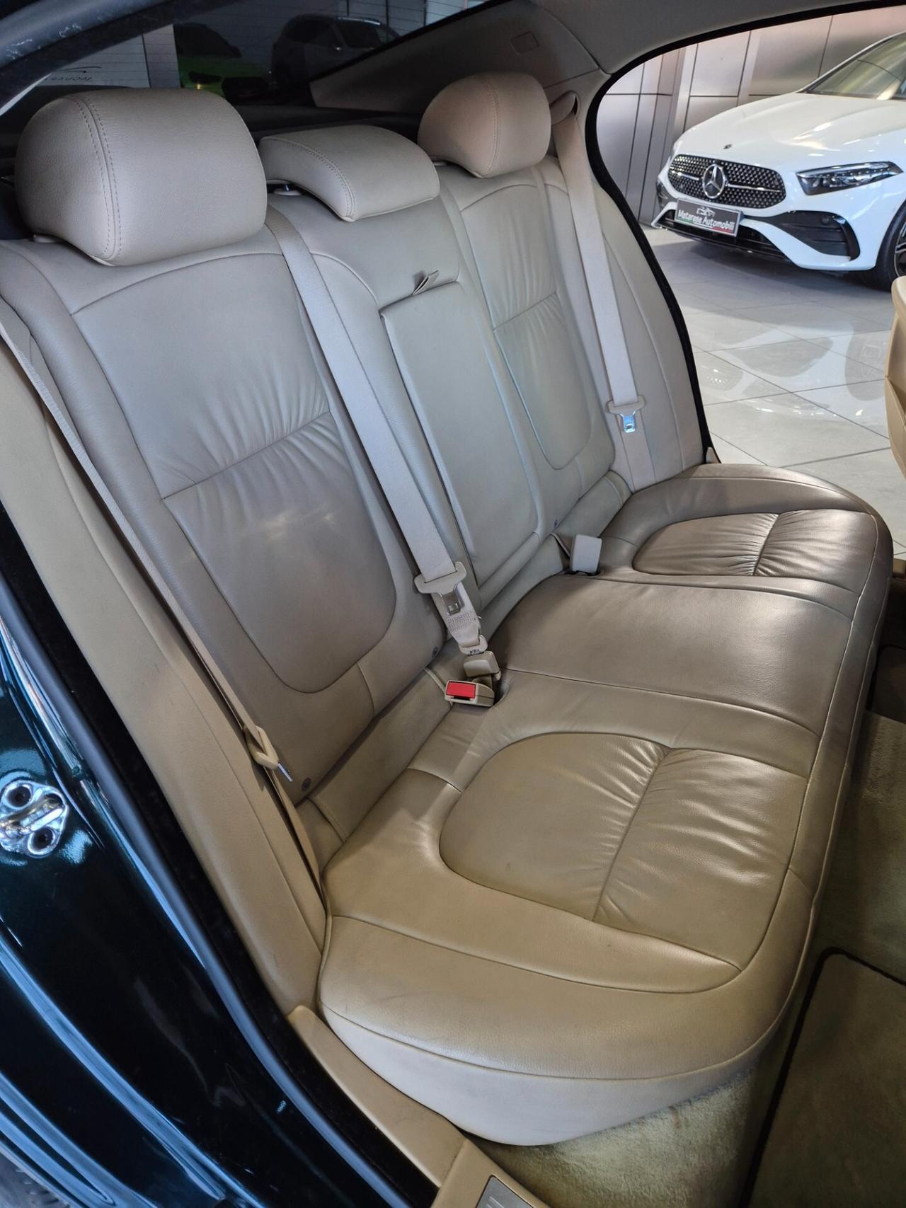 Jaguar XF 3.0d 241cv V6 Pelle Navi Finanziabile