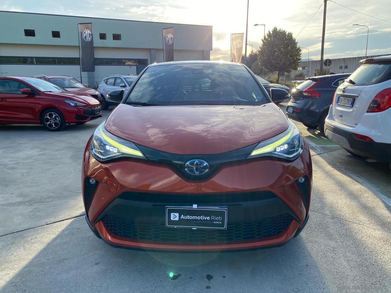 TOYOTA C-HR 2.0 Hybrid E-CVT Premiere