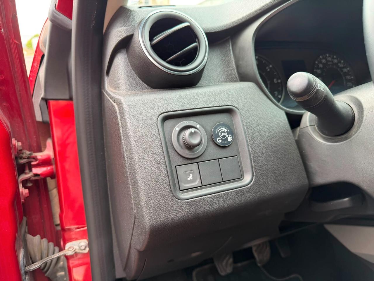 Dacia Duster 1.0 TCe 100 CV ECO-G 4x2 Prestige