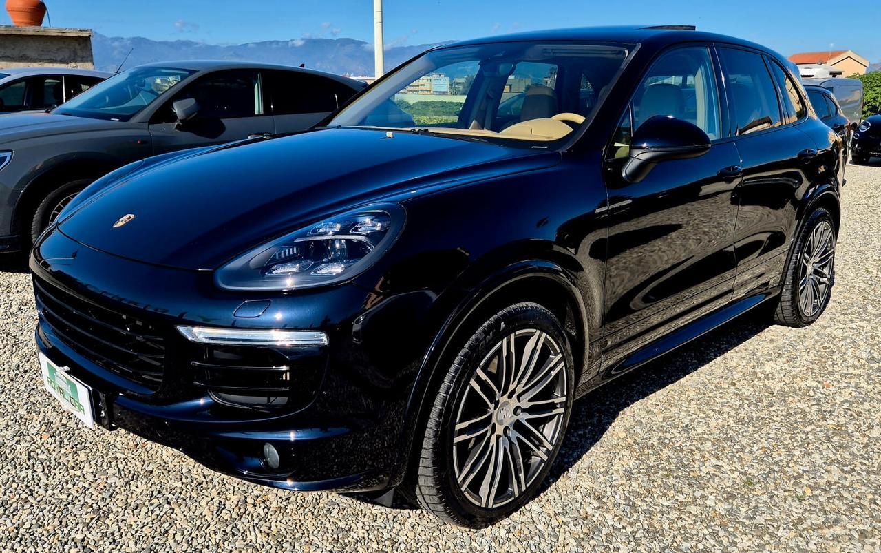 Porsche Cayenne 3.0 Diesel - Tetto apribile