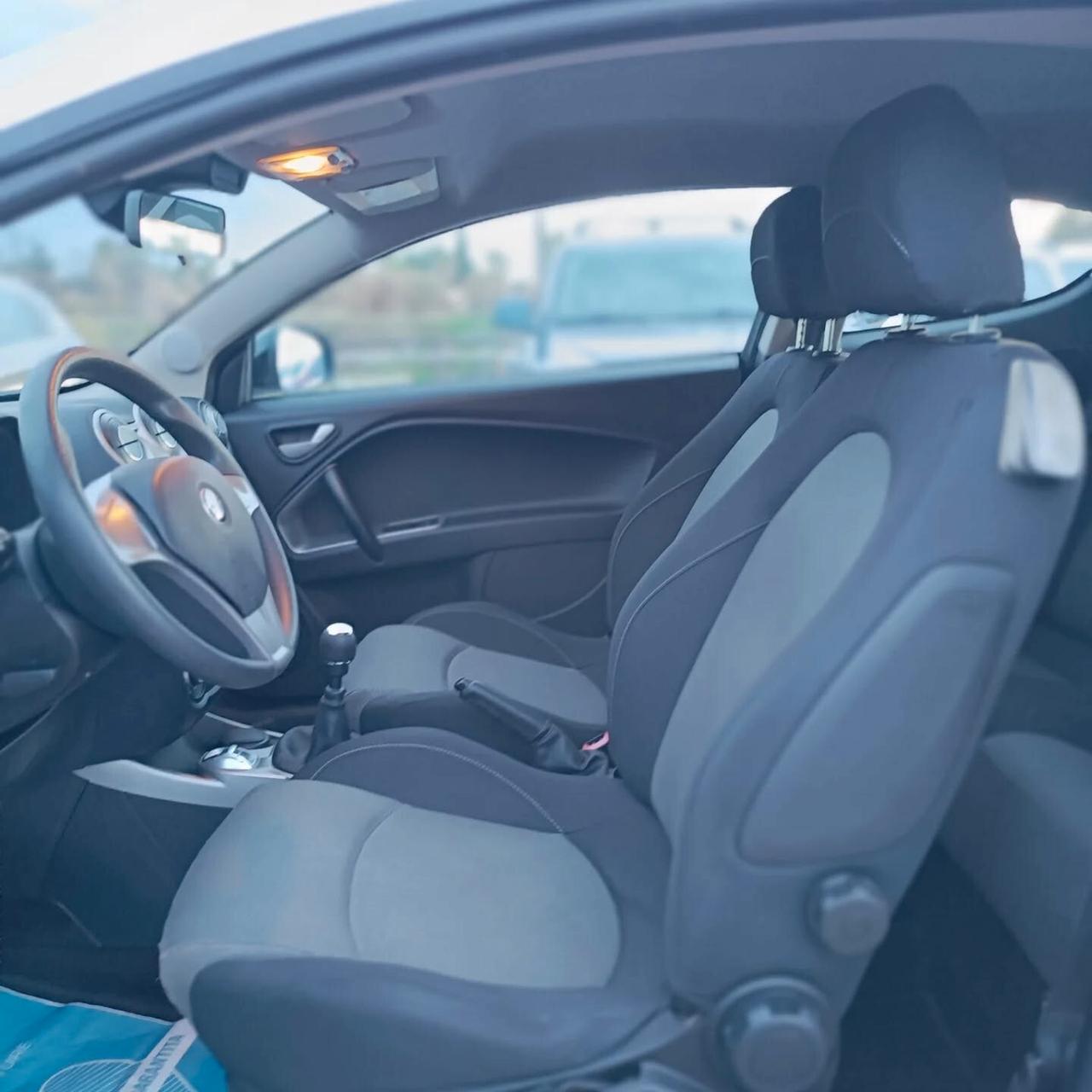 Alfa Romeo MiTo 1.4 78 CV BLACKLINE