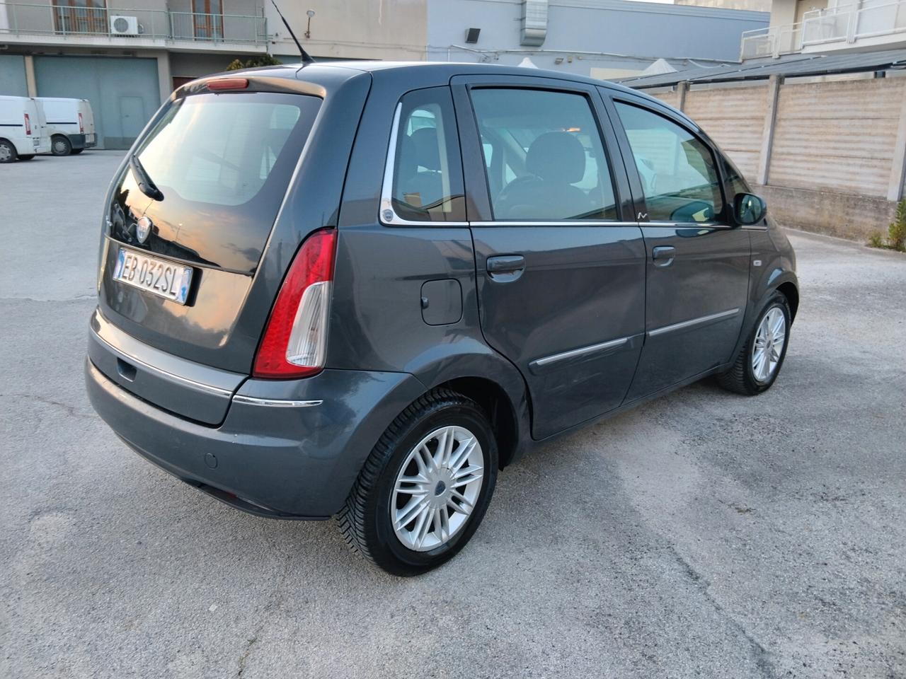 Lancia MUSA 1.3 Mjt 16V 95 CV S&S DPF Oro