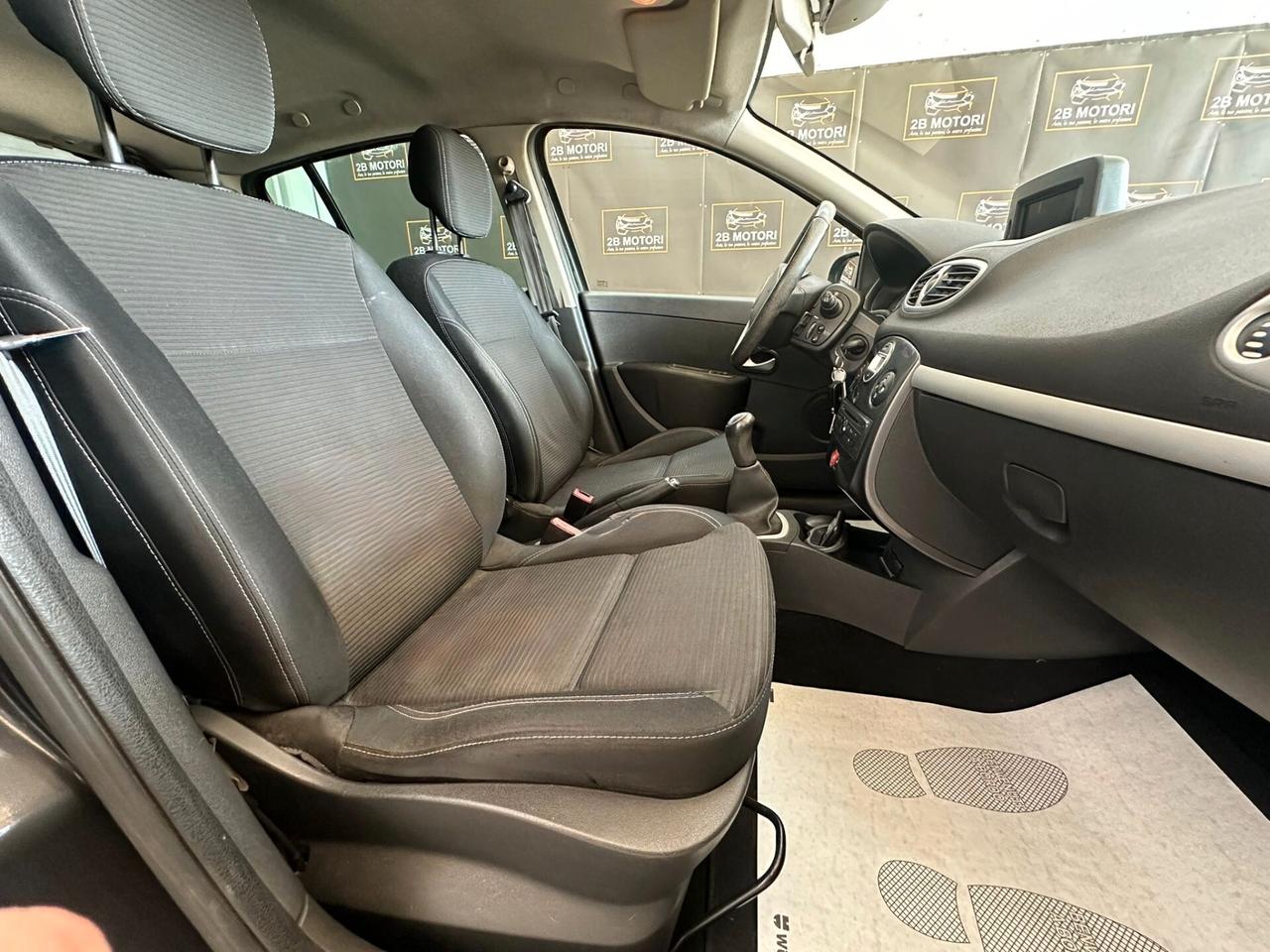 Renault Clio 1.2 16V 5 porte Dynamique