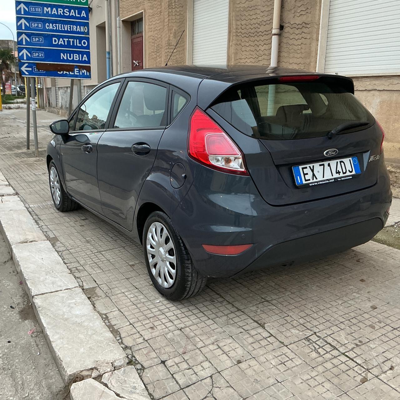 Ford Fiesta 1.4 TDCi 70CV 5 porte Titanium