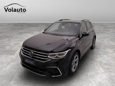 VOLKSWAGEN Tiguan II 2021 - Tiguan 1.5 tsi R-Line 150cv dsg