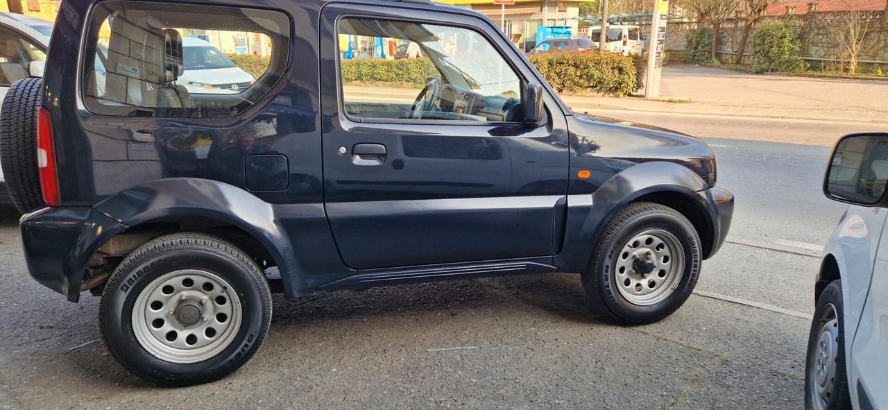 Suzuki Jimny 1.3i 16V cat 4WD JLX