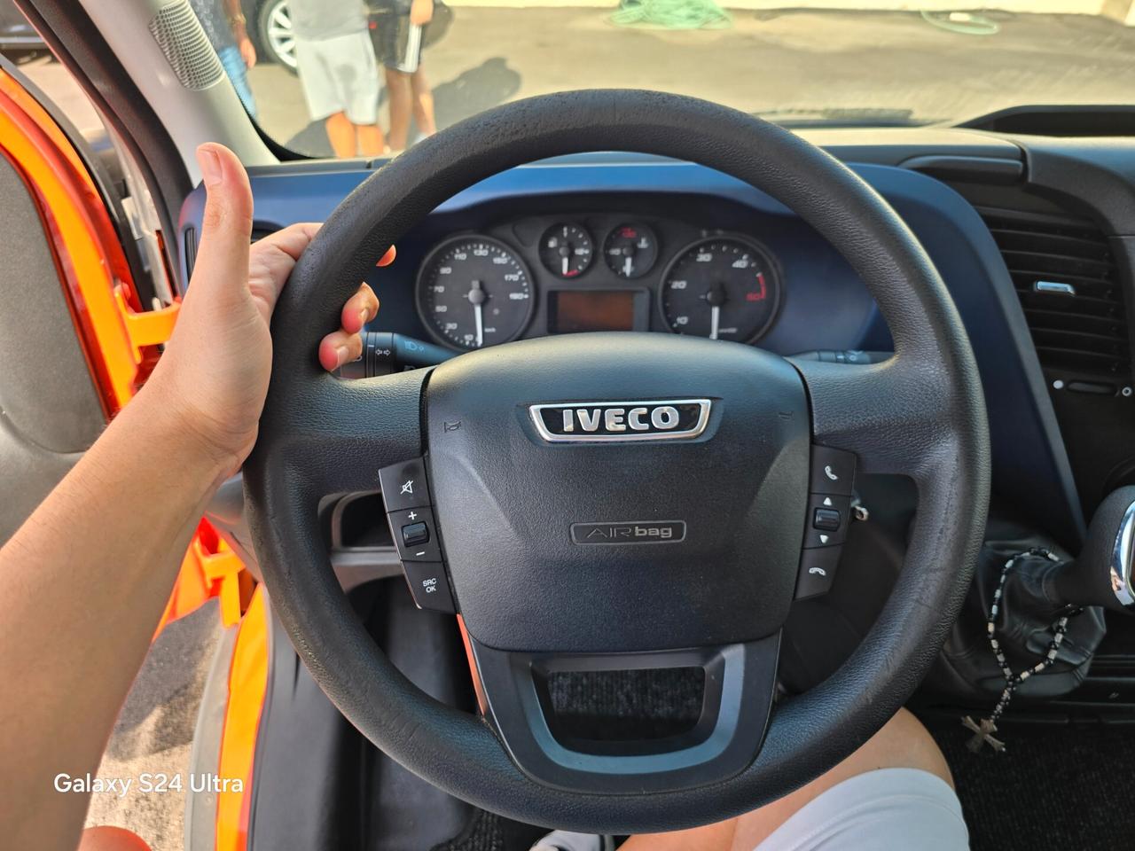 Iveco Furgone e Pedana