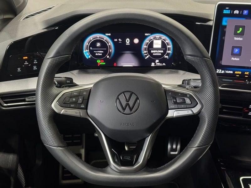 Volkswagen Golf 1.5 eTSI ACT 110kW R-Line DSG CAMERA 360 LED NAVI