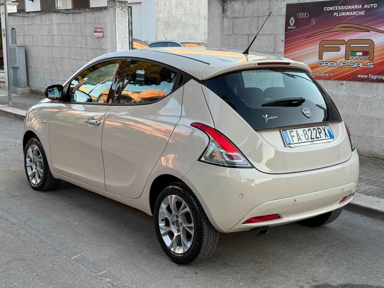 Lancia Ypsilon 1.2 69CV 5P SOLI KM 83.000 - 2015