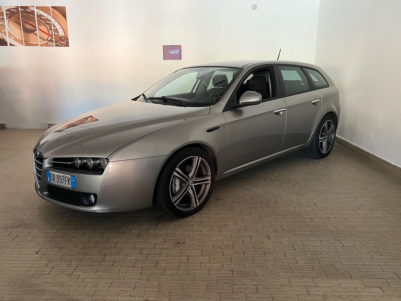Alfa Romeo 159 1.9 JTDm Sportwagon Distinctive