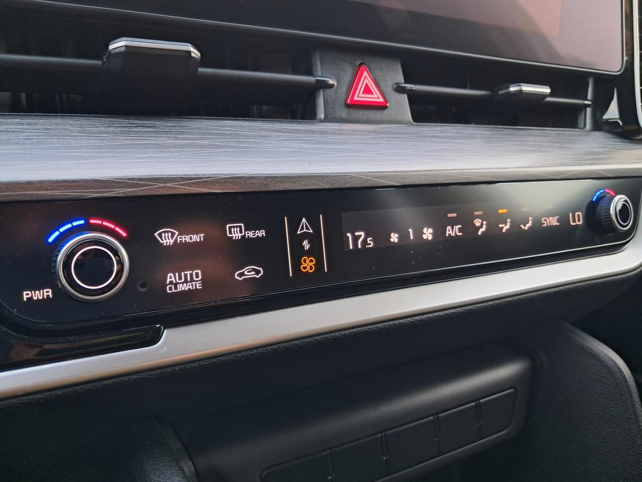 Kia Sportage 1.6 CRDI-136cv*B-LED*NAVY*RADAR