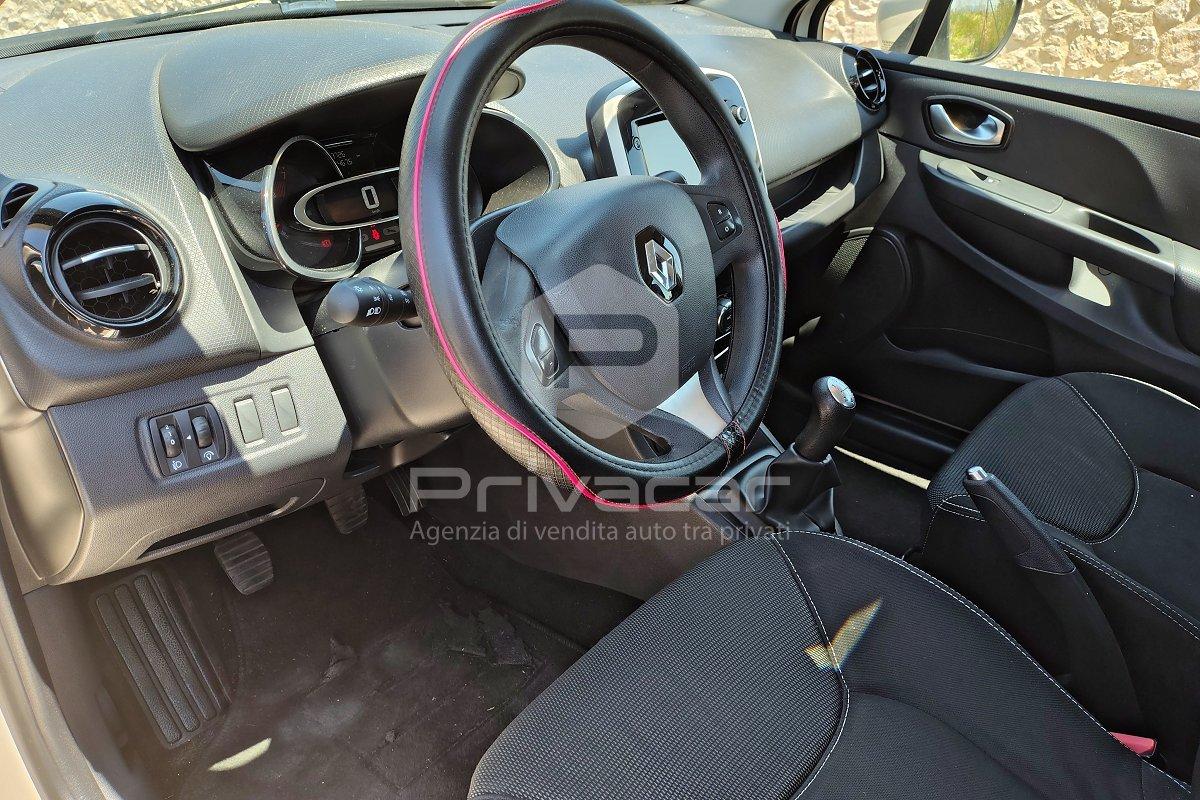 RENAULT Clio 1.2 75CV 5 porte Zen