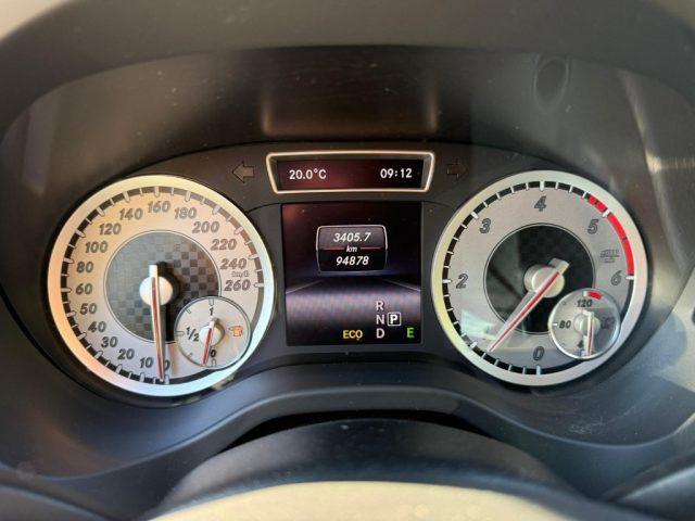 MERCEDES-BENZ A 180 CDI Automatic Premium NAVI - XENO - PDC - 17