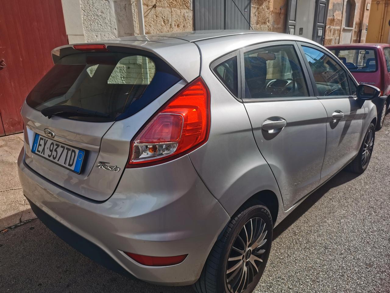 Ford Fiesta 1.4 5 porte Bz.- GPL Business