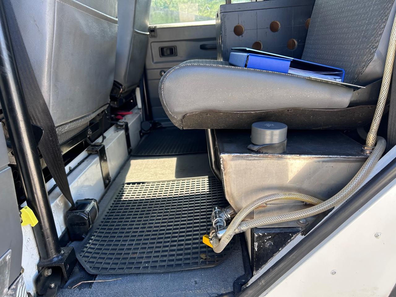 Land Rover Defender Fuoristrada