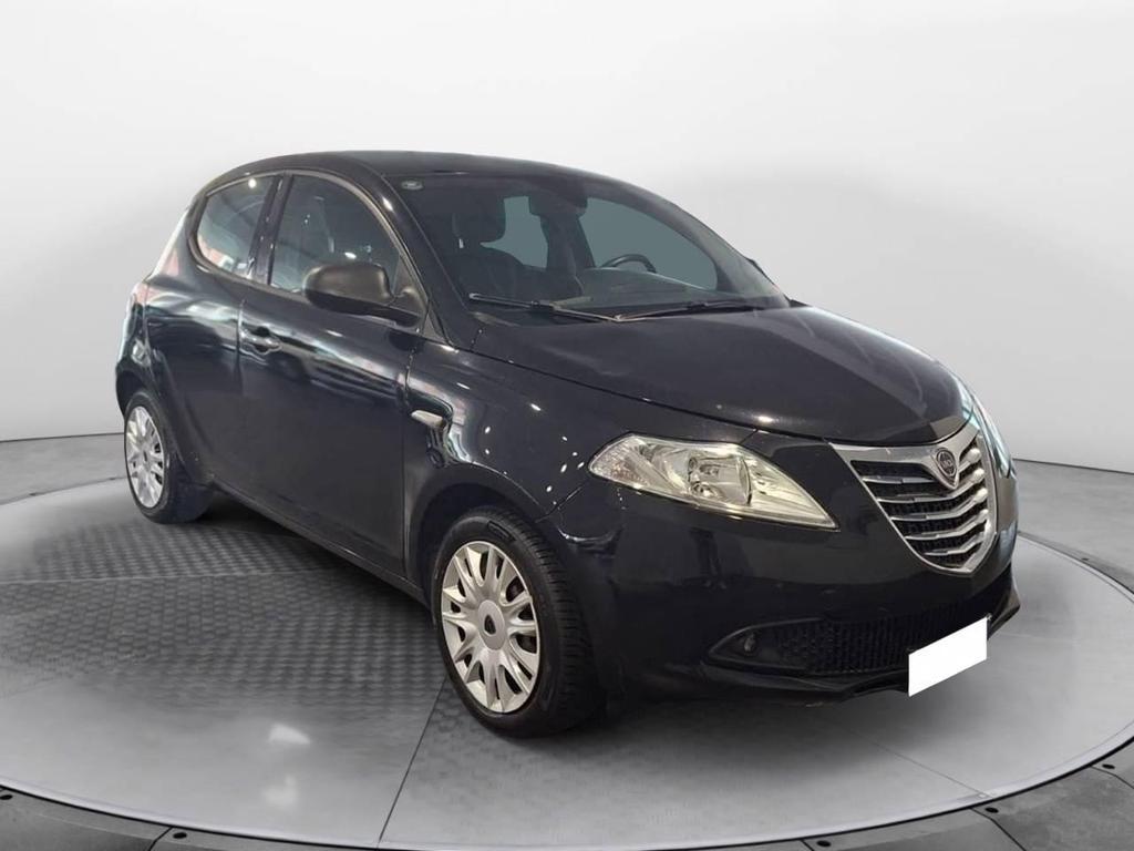 Lancia Ypsilon 5 Porte 1.2 Silver