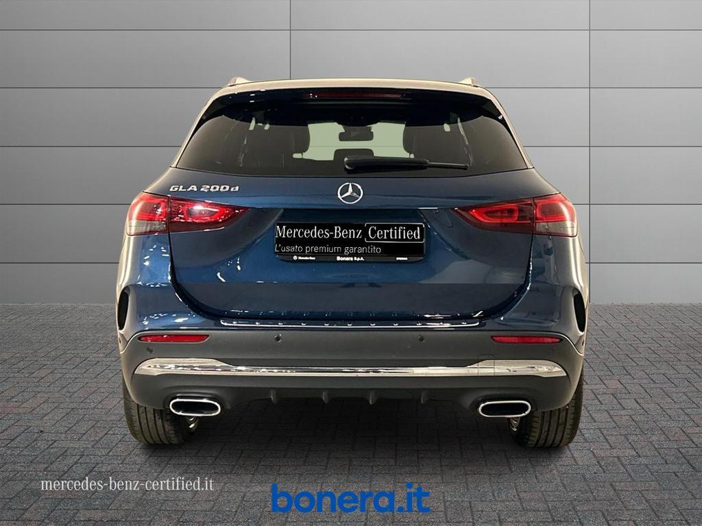 Mercedes GLA 200 200 D Premium 8G-DCT