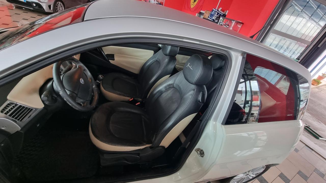 Lancia Ypsilon 1.4 E-Collection Ecochic GPL