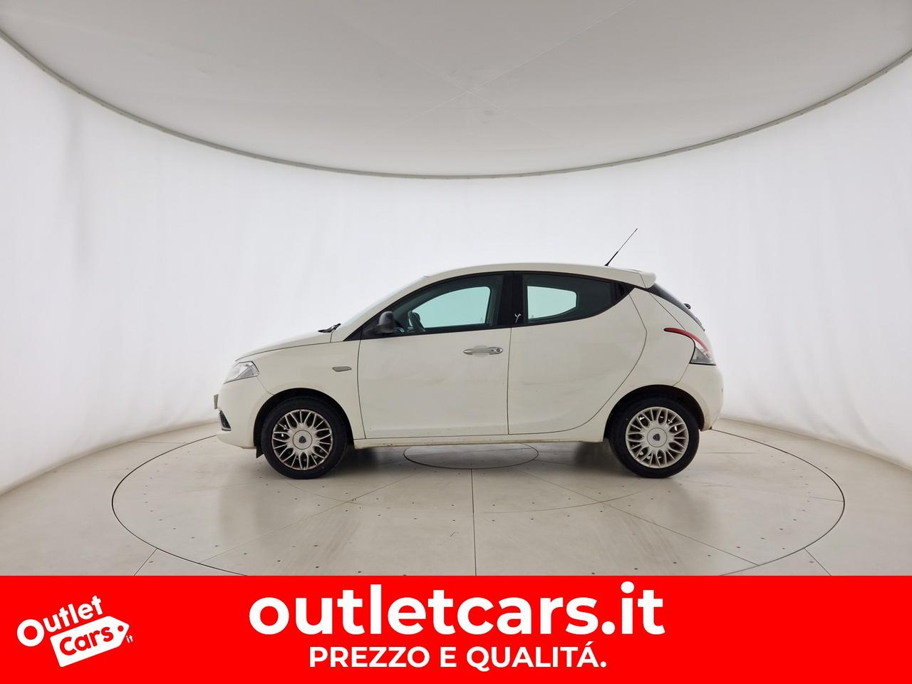 Lancia Ypsilon 1.2 silver 69cv