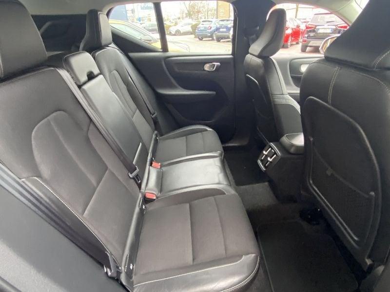 Volvo XC40 T3 Business Plus