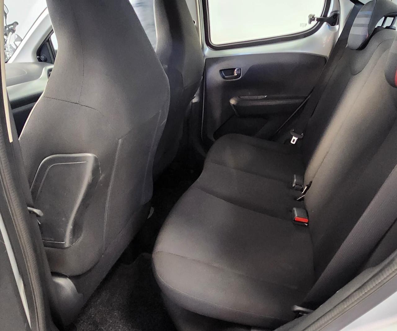 PEUGEOT 108 1.0 BENZ.
