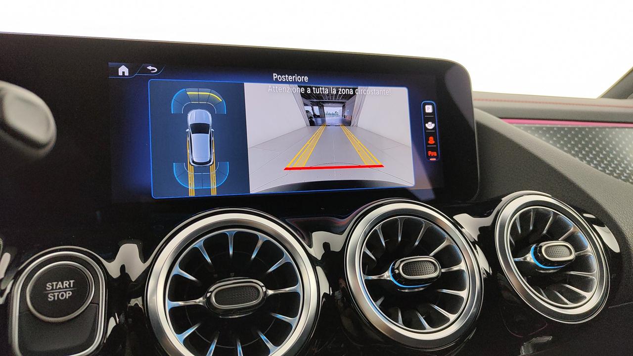 Mercedes-Benz EQA 300 AMG Line Advanced 4matic