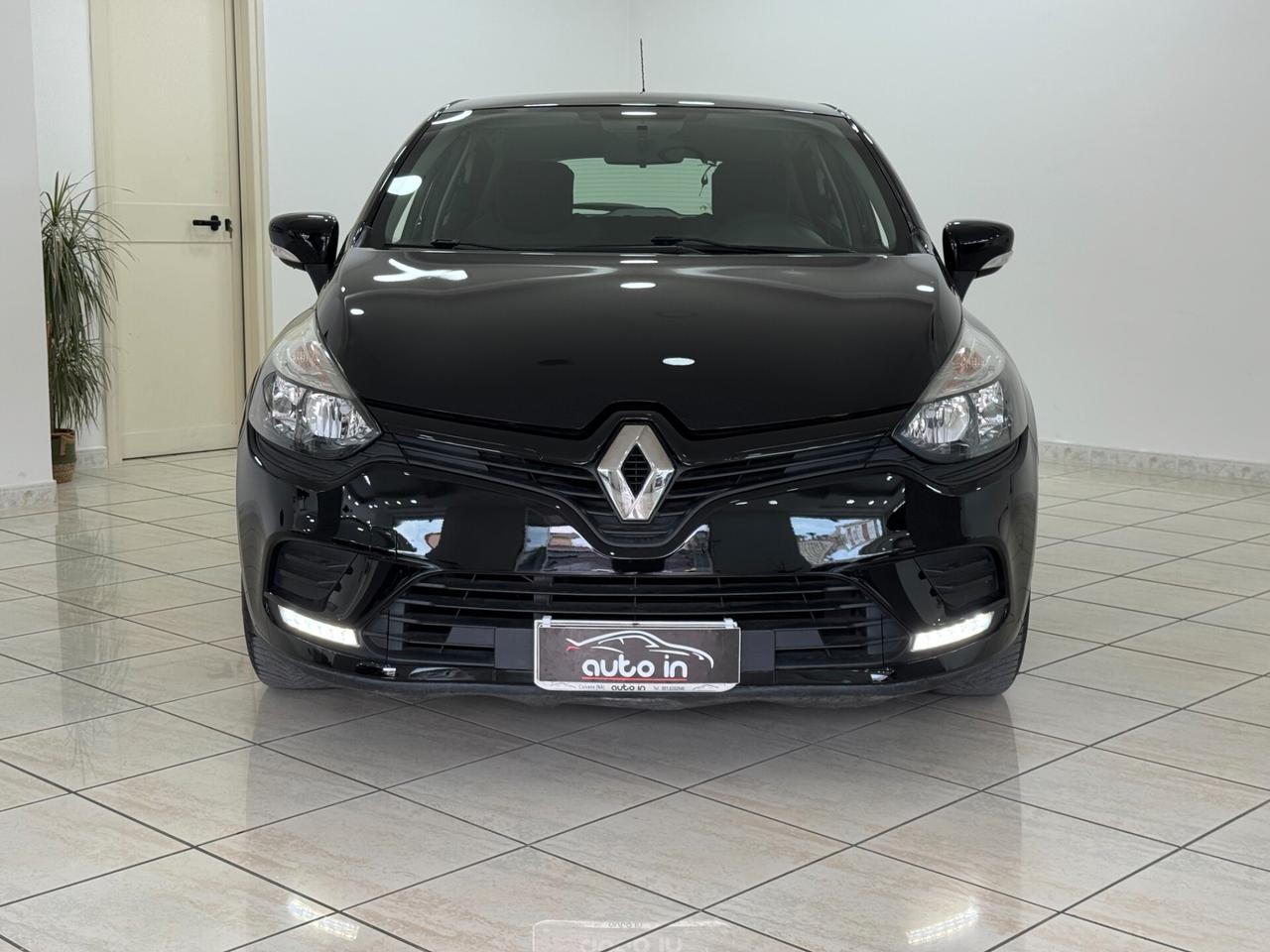 Renault Clio 1.2 75CV 5 porte Zen