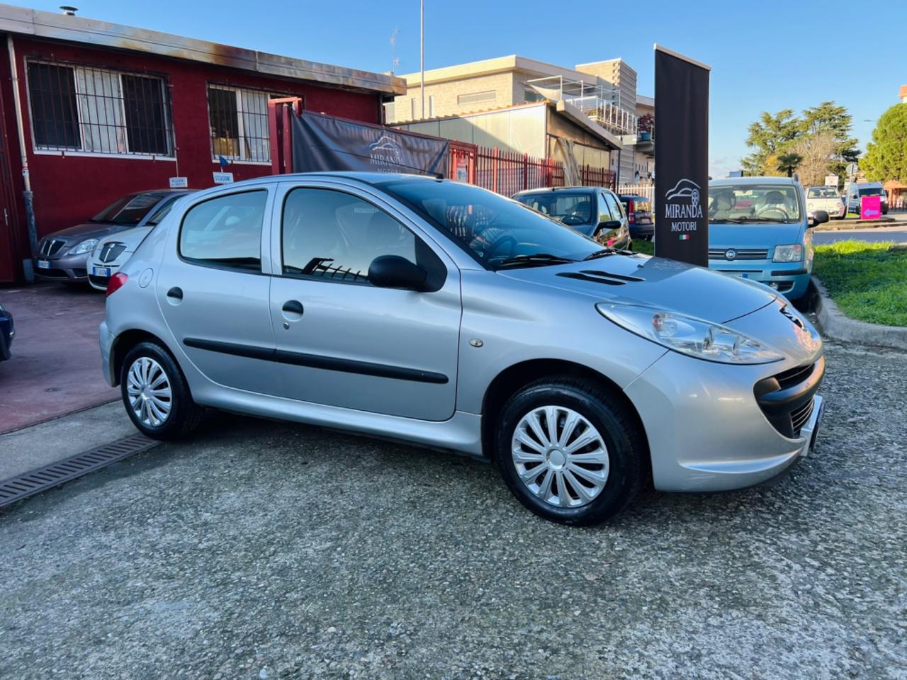 Peugeot 206 CON 12 MESI DI GARANZIA INCLUSI NEL PREZZO