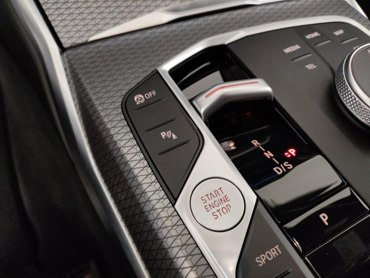 BMW 320d Touring mhev 48V MSport auto