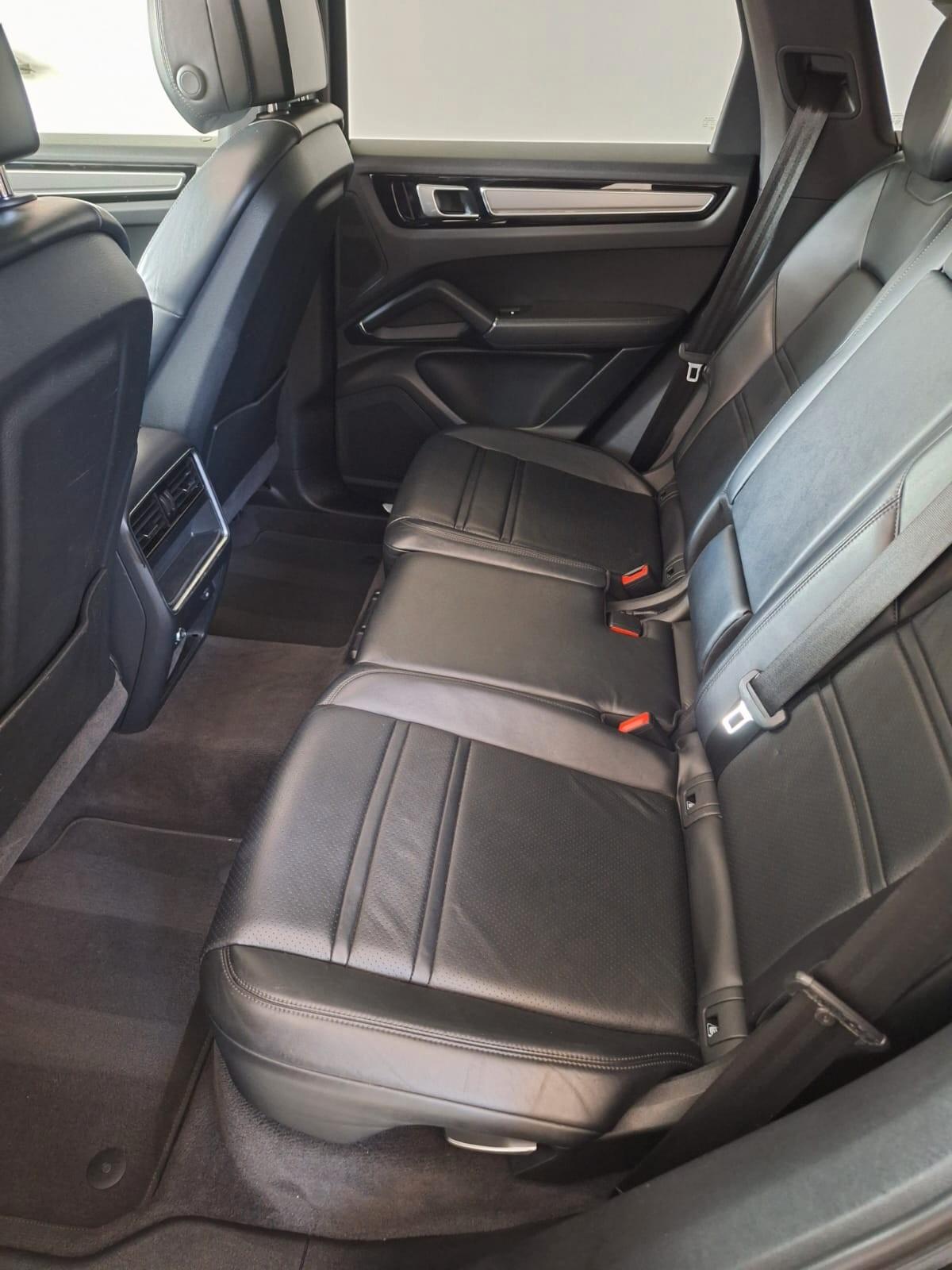Porsche Cayenne 2.9 V6 S