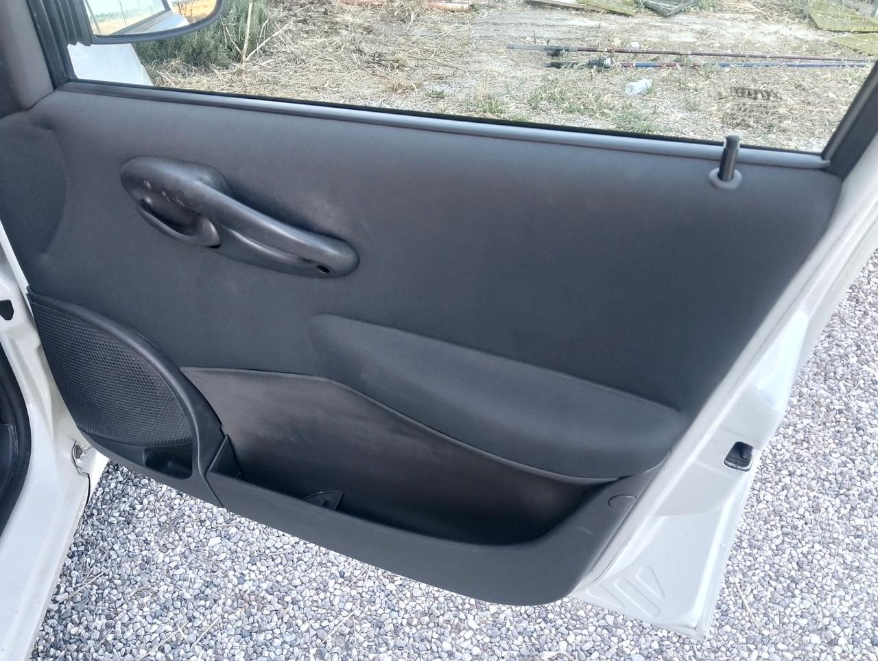 Fiat Punto Classic 1.2 cc benzina metano unica proprietaria 144.000 km auto perfetta
