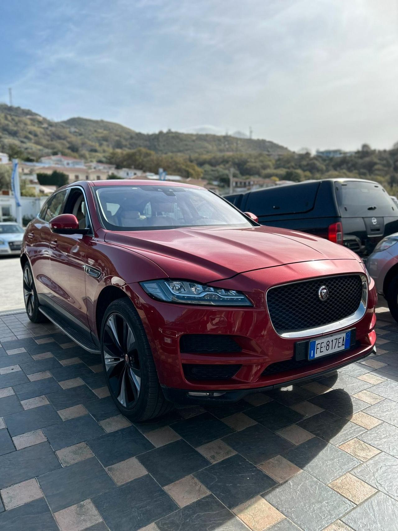 Jaguar F-Pace