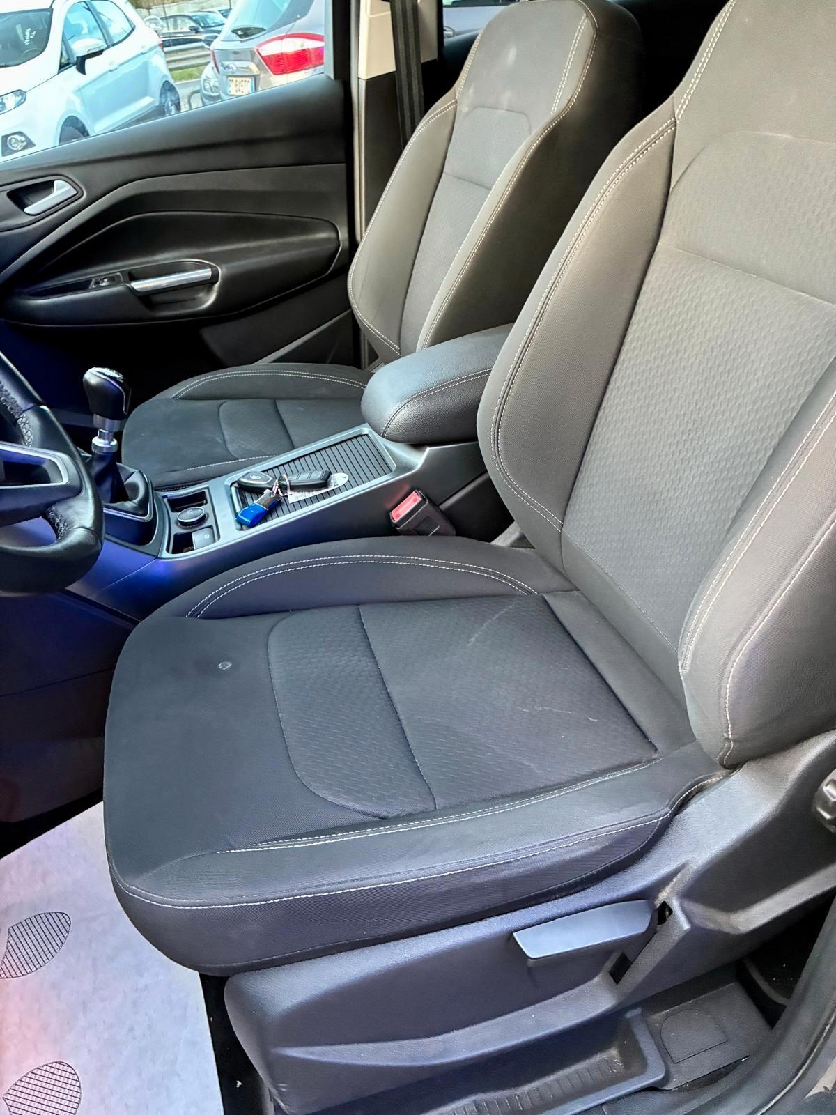 Ford Kuga 1.5 TDCI 120 CV S&S 2WD ST-Line - OK NEOPATENTATI