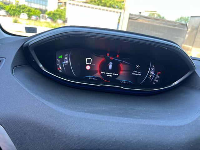 PEUGEOT 3008 PureTech Turbo 130 S&S Allure