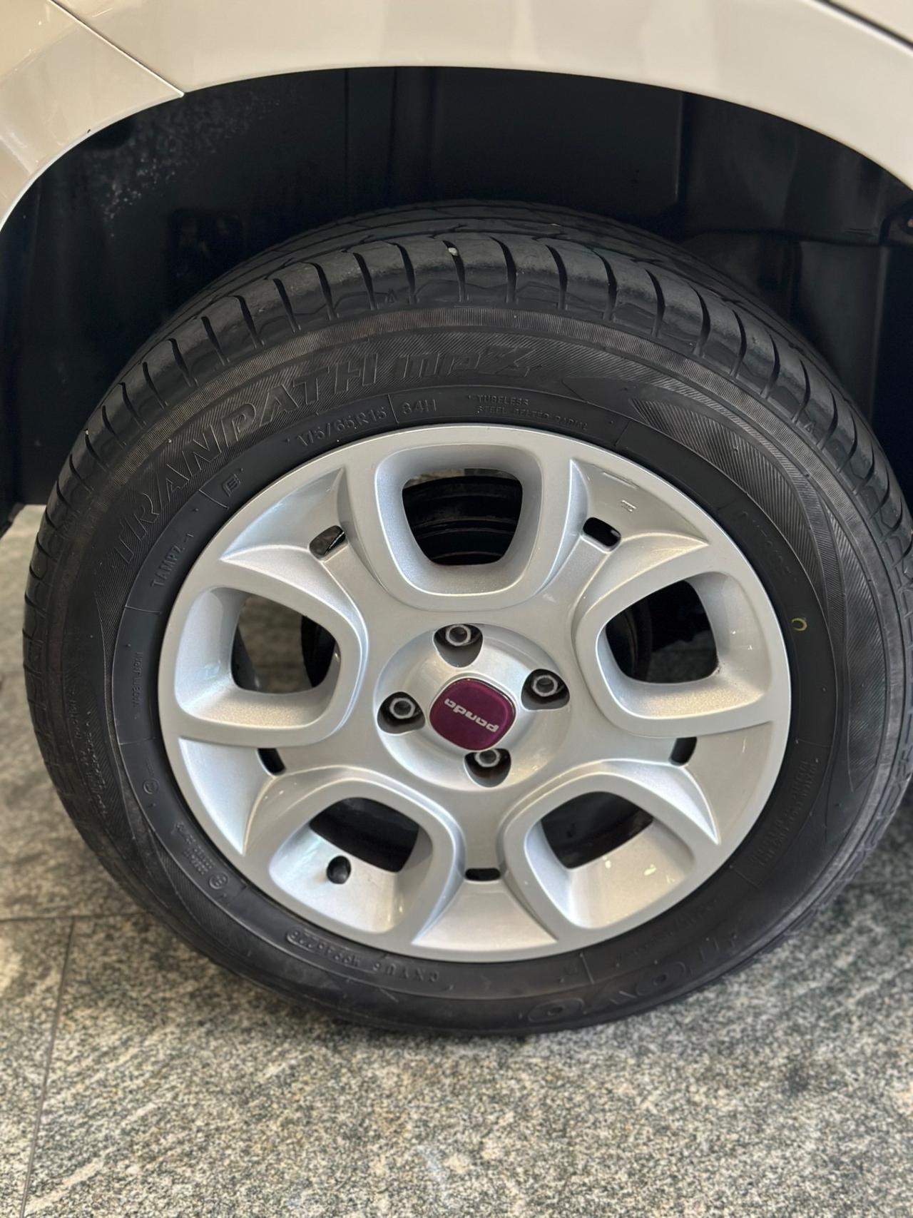 Fiat Panda 0.9 TwinAir Turbo Natural Power lounge