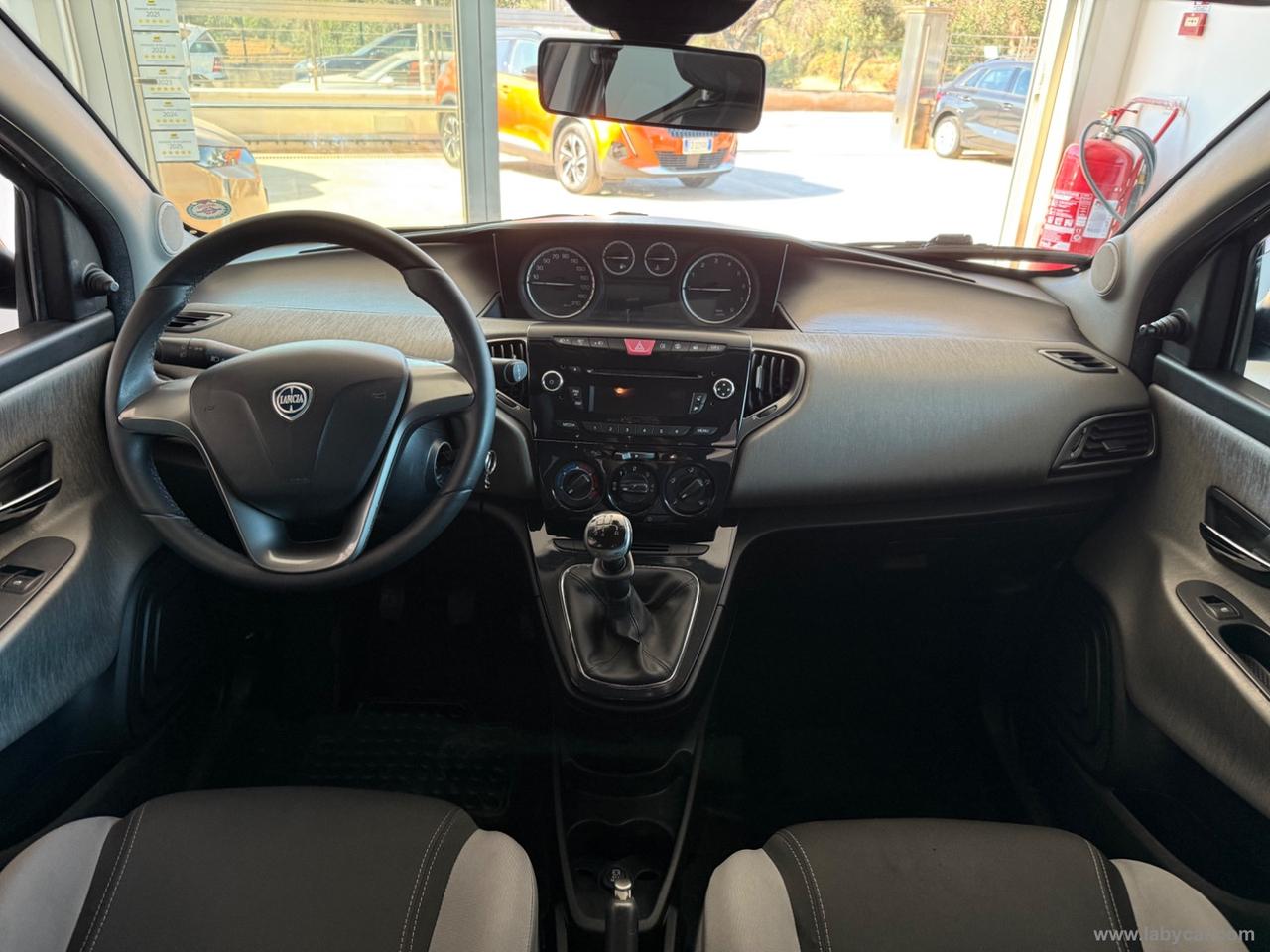 LANCIA Ypsilon 1.2 69 CV 5p. S&S Silver
