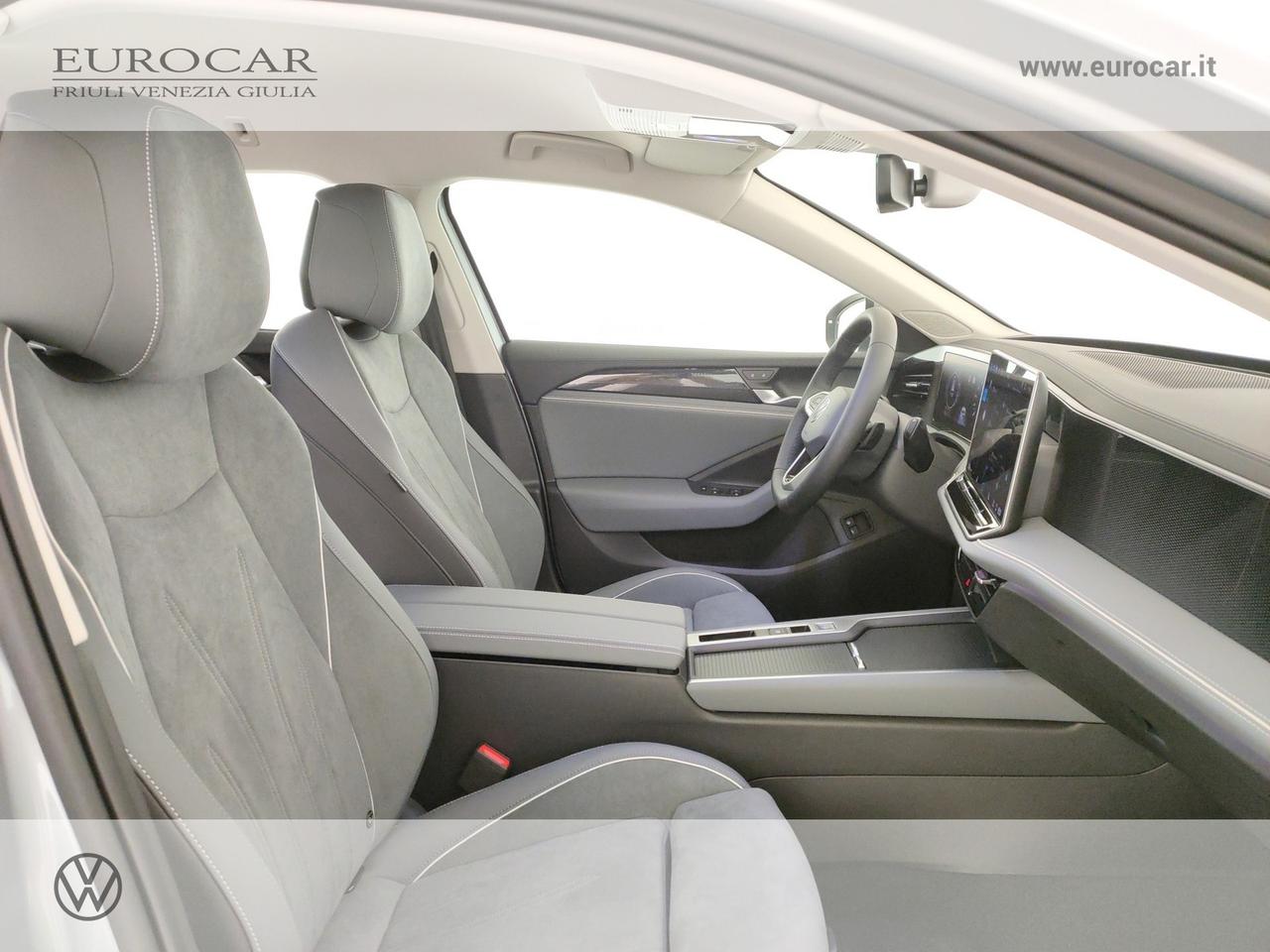 Volkswagen Passat 1.5 tsi ehybrid business 204cv dsg