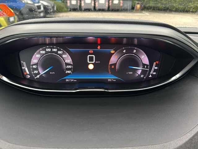 Peugeot 3008 BlueHDi 130 S&S Allure Pack