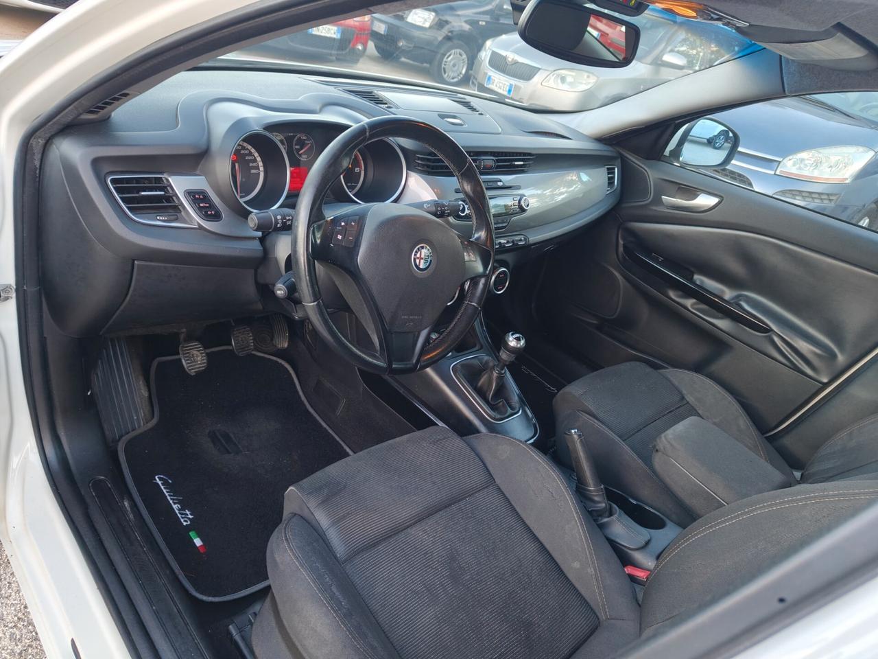 Alfa Romeo Giulietta 1.6 JTDm-2 105 CV Distinctive