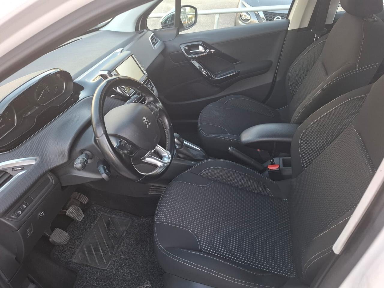 PEUGEOT 208 1.2 BENZINA/GPL 68 CV ALLURE